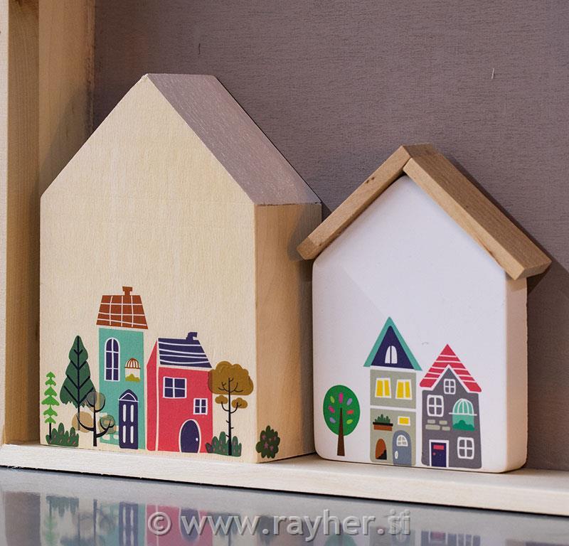 HIŠKE S TRANSFER FOLIJAMI