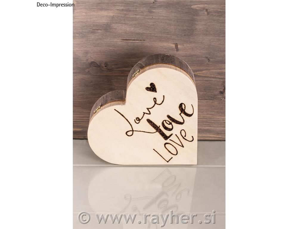 Lesena škatla Srce, 25.3x24x6cm, magnetno zapiralo