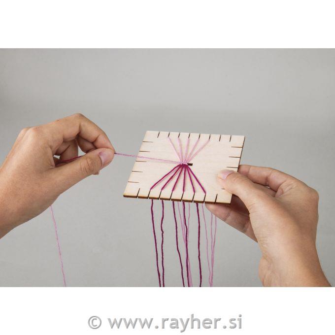 Kumihimo plates, 9,5x9,5 cm, 24 pieces