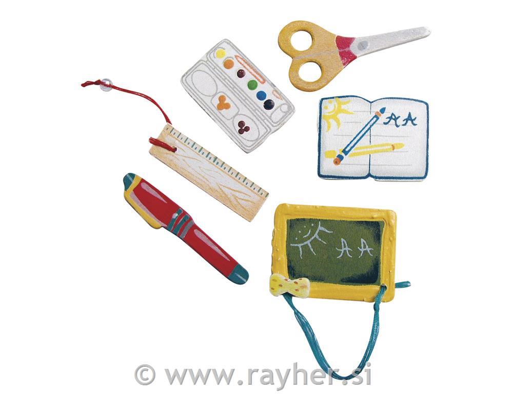 Wooden objects: Beginning of school, 3-4