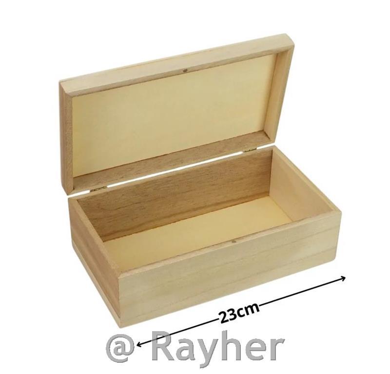 Lesena škatla z magnetnim zapiralom