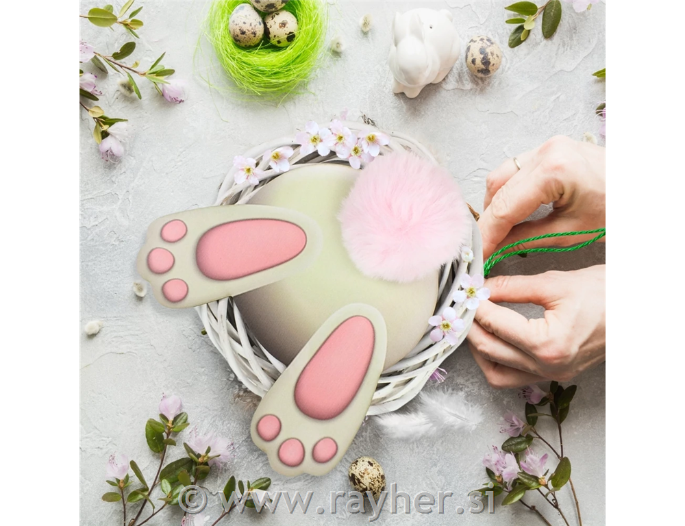 Leseni okras, Zajček s svetlo roza cofom
