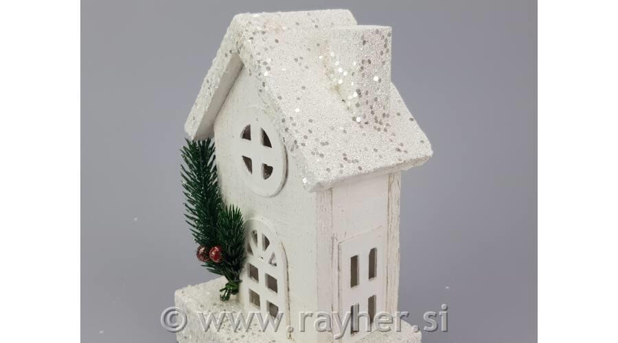 Hišica zasnežena lesena bela, 20cm, LED osvetlitev