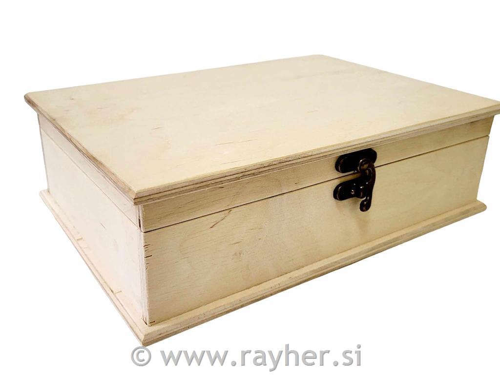 Lesena škatla z zapiralom 24X17cm