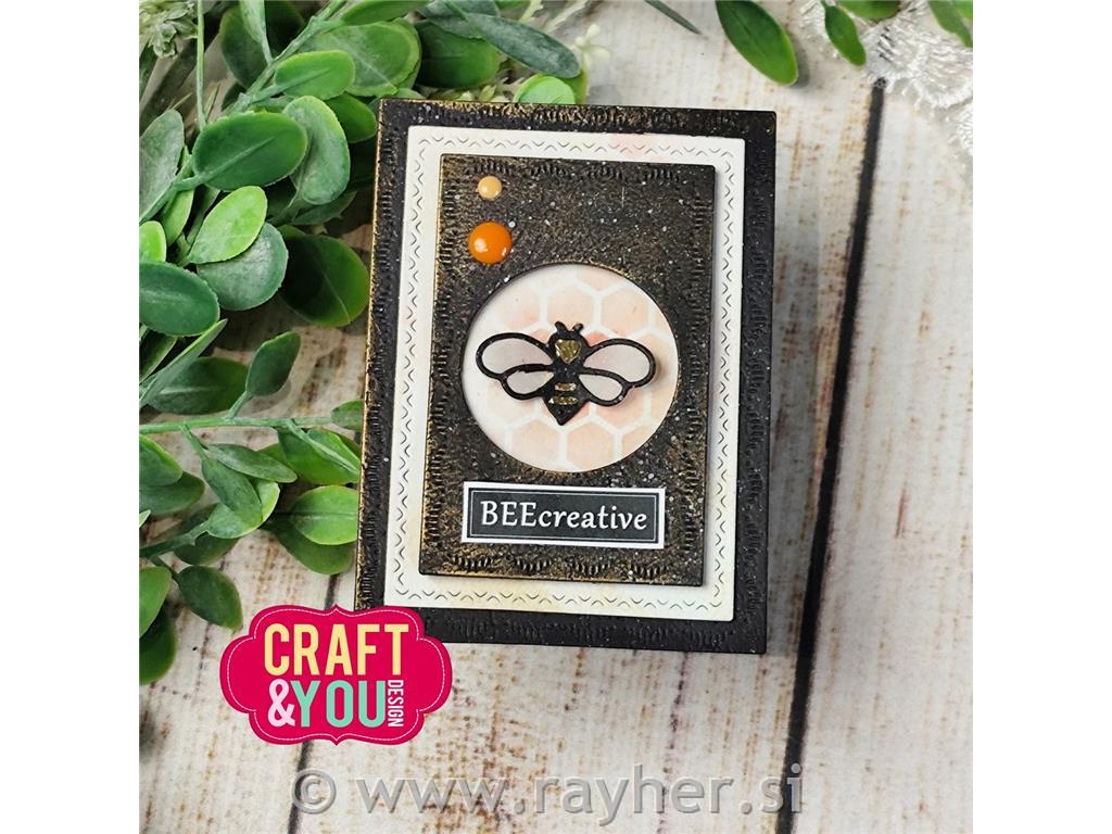 Rezalne šablone Krog, kvadrat z dekorativnimi šivi