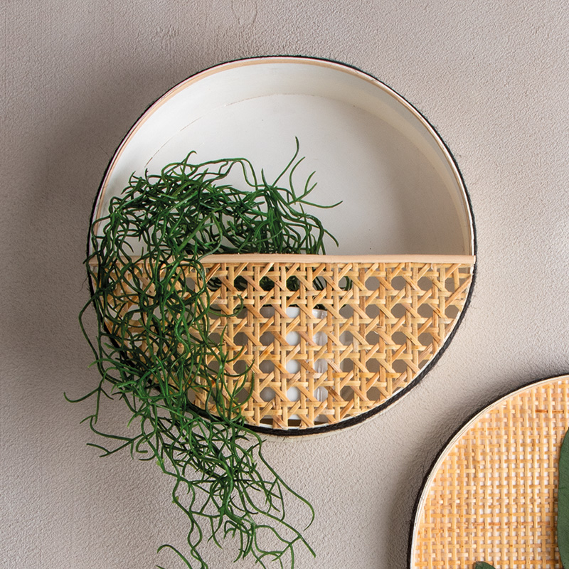 POLIČKA ZA ROŽE IZ RATANA