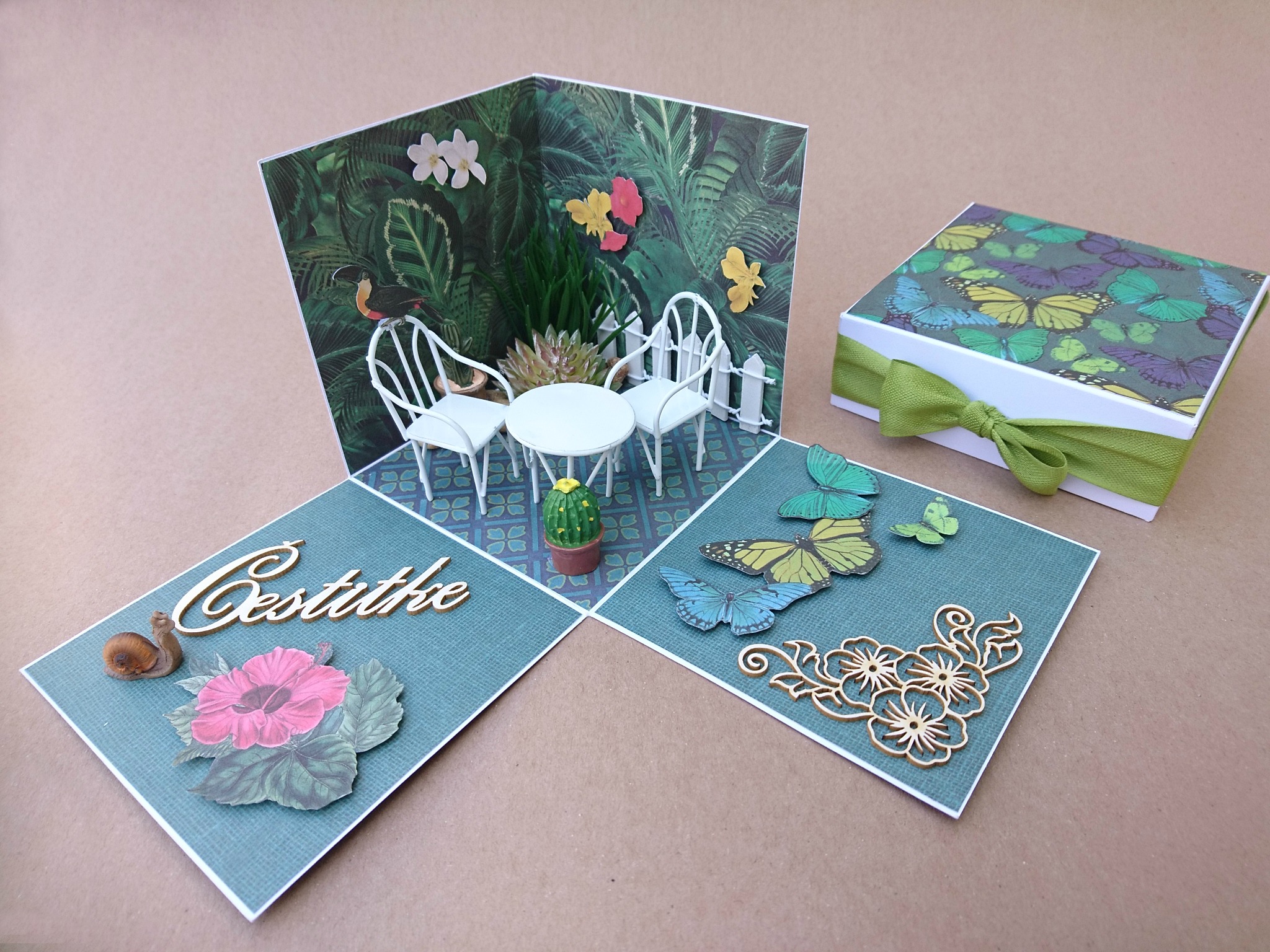 EXPLOSION BOX - ŠKATLICA PRESENEČENJA, Škatlica s papirji Botanical Beauty